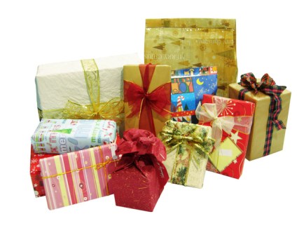 christmas-present-1443378-640x480